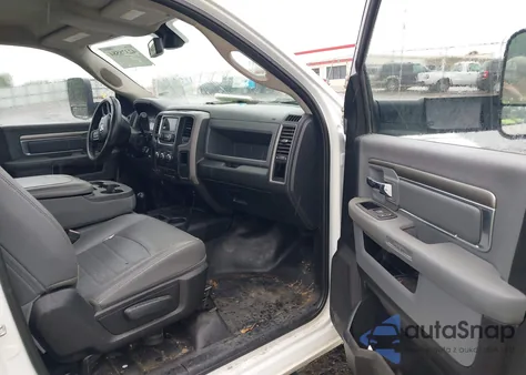 2018 Ram 2500 Tradesman 4X4 8' Box из США, поврежденный, VIN 3C6MR5AJ8JG127319